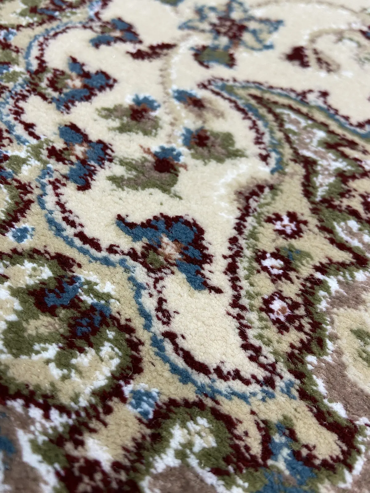 Класичний килим з іранським дизайном Persa Star cream 3419H