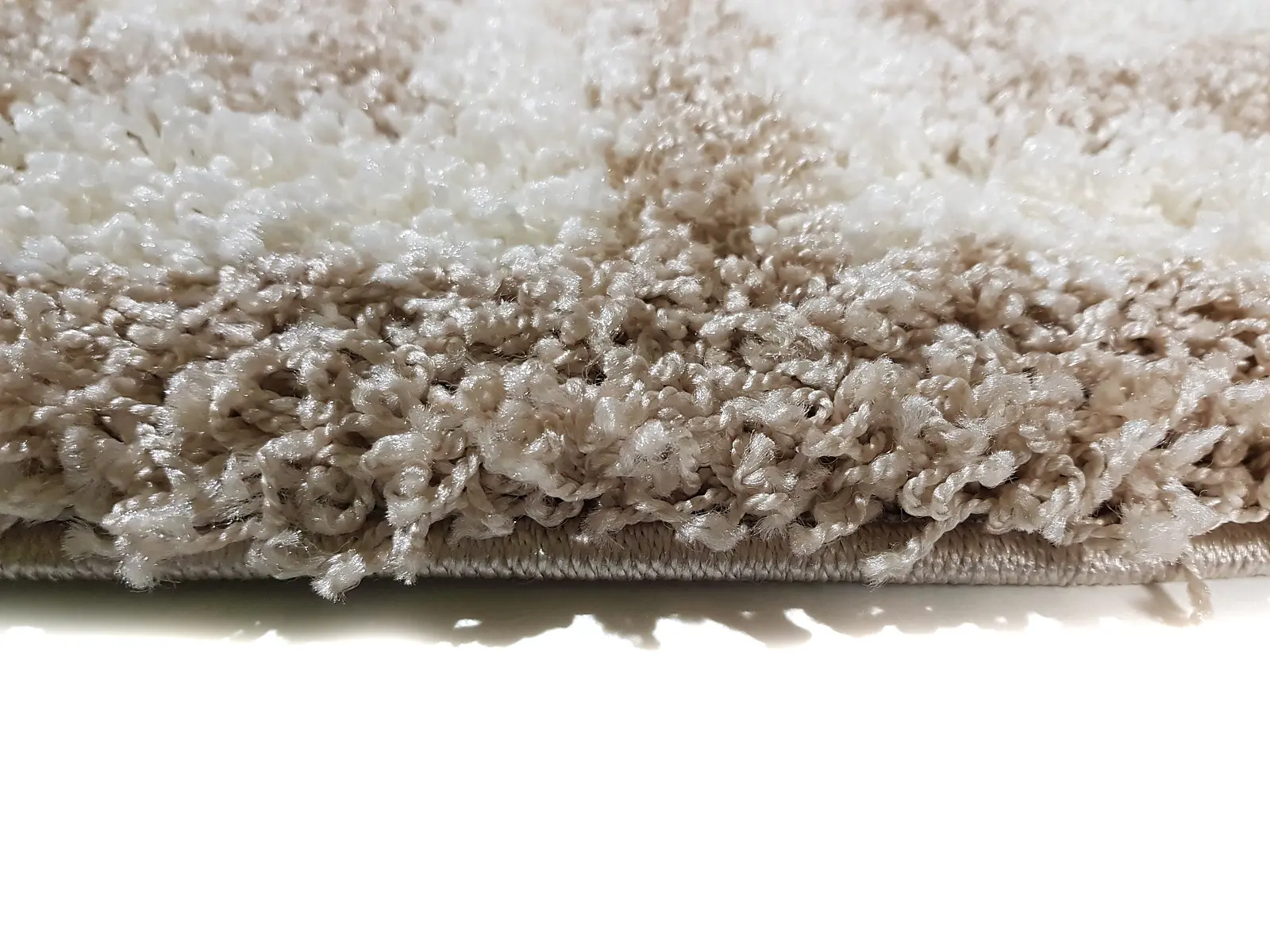 Пухнастий килим Plumis Lux BEIGE A361C
