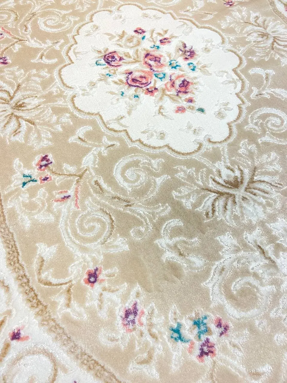 Класичний килим Flora Beige P659B