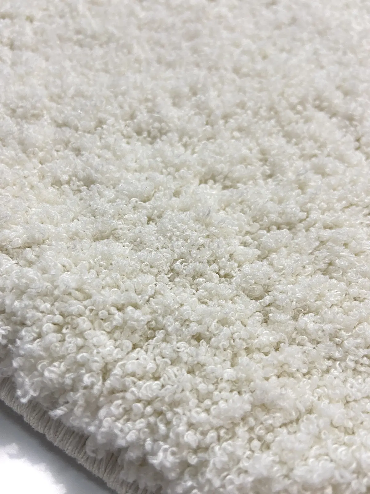 Пухнастий килим Argenta Plush WHITE / WHITE P113A