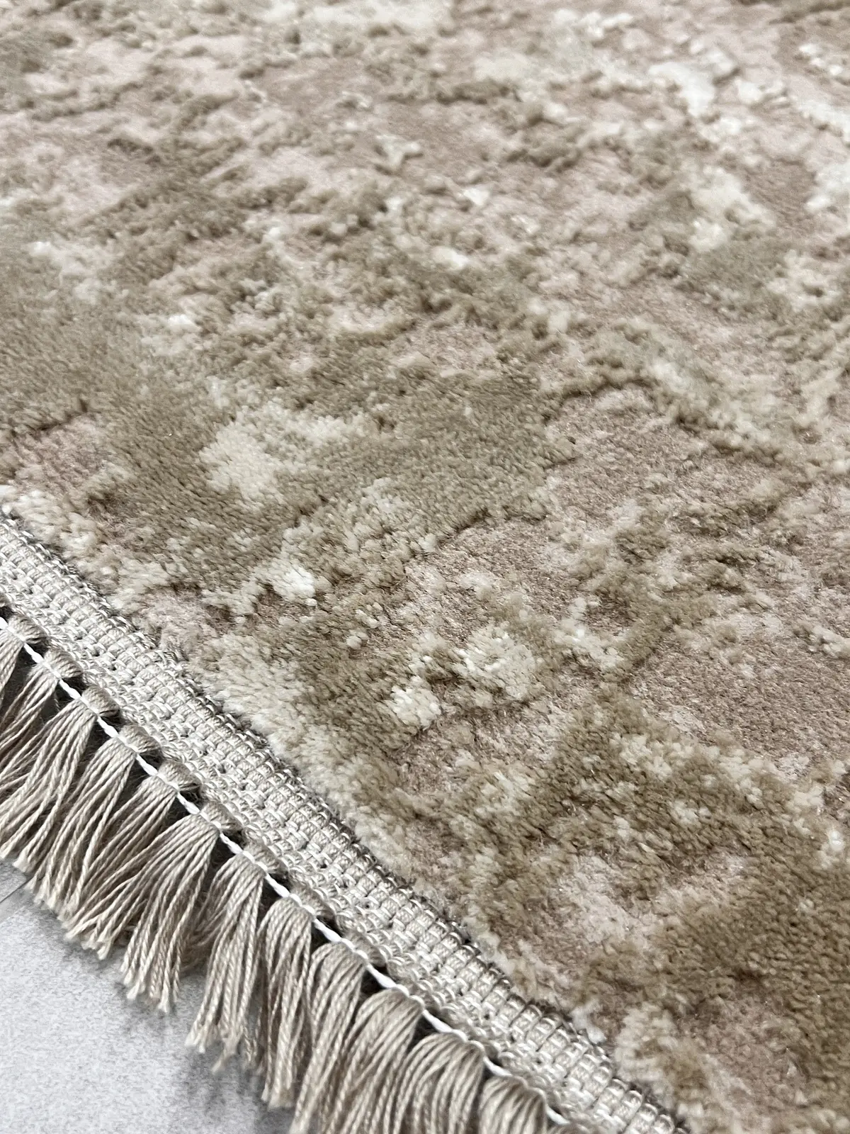 Килим з комбінованим ворсом и термоусадкой Glacia beige 03935A