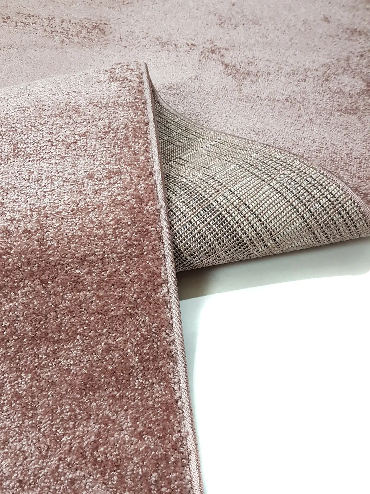 М'який килим з невисоким ворсом Однотонний Suavis Pro ROSE / ROSE 3849A