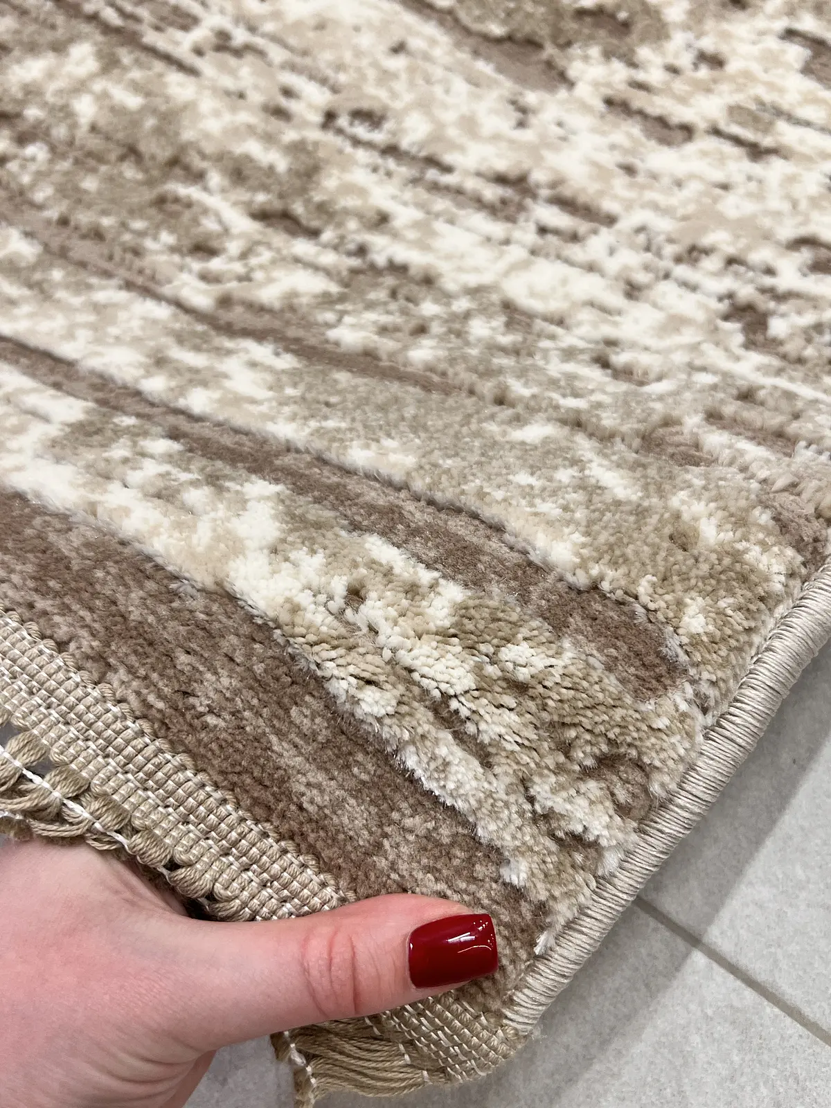 Килим з комбінованим ворсом и термоусадкой Glacia beige 03648A