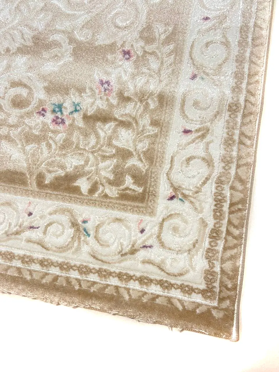 Класичний килим Flora Бежевий P659B