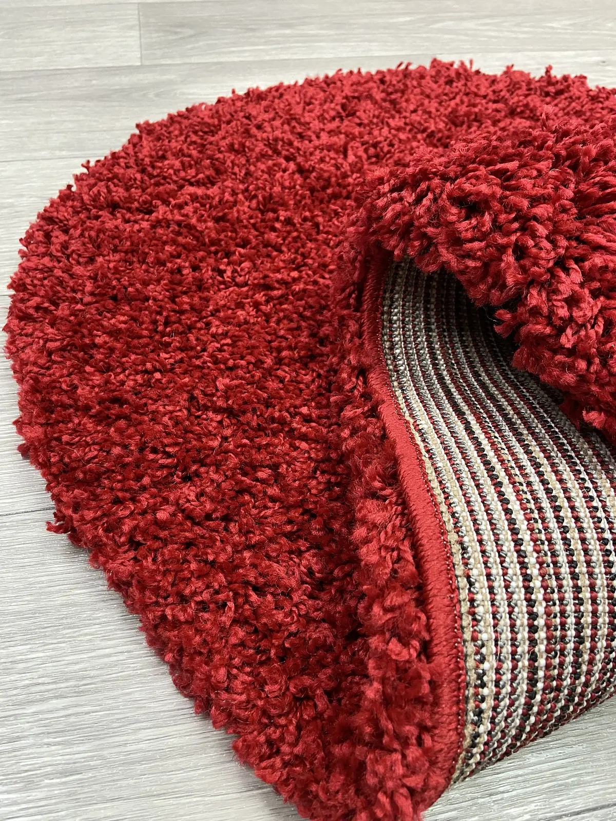 Пухнастий килим Plumis Lux RED 6365A