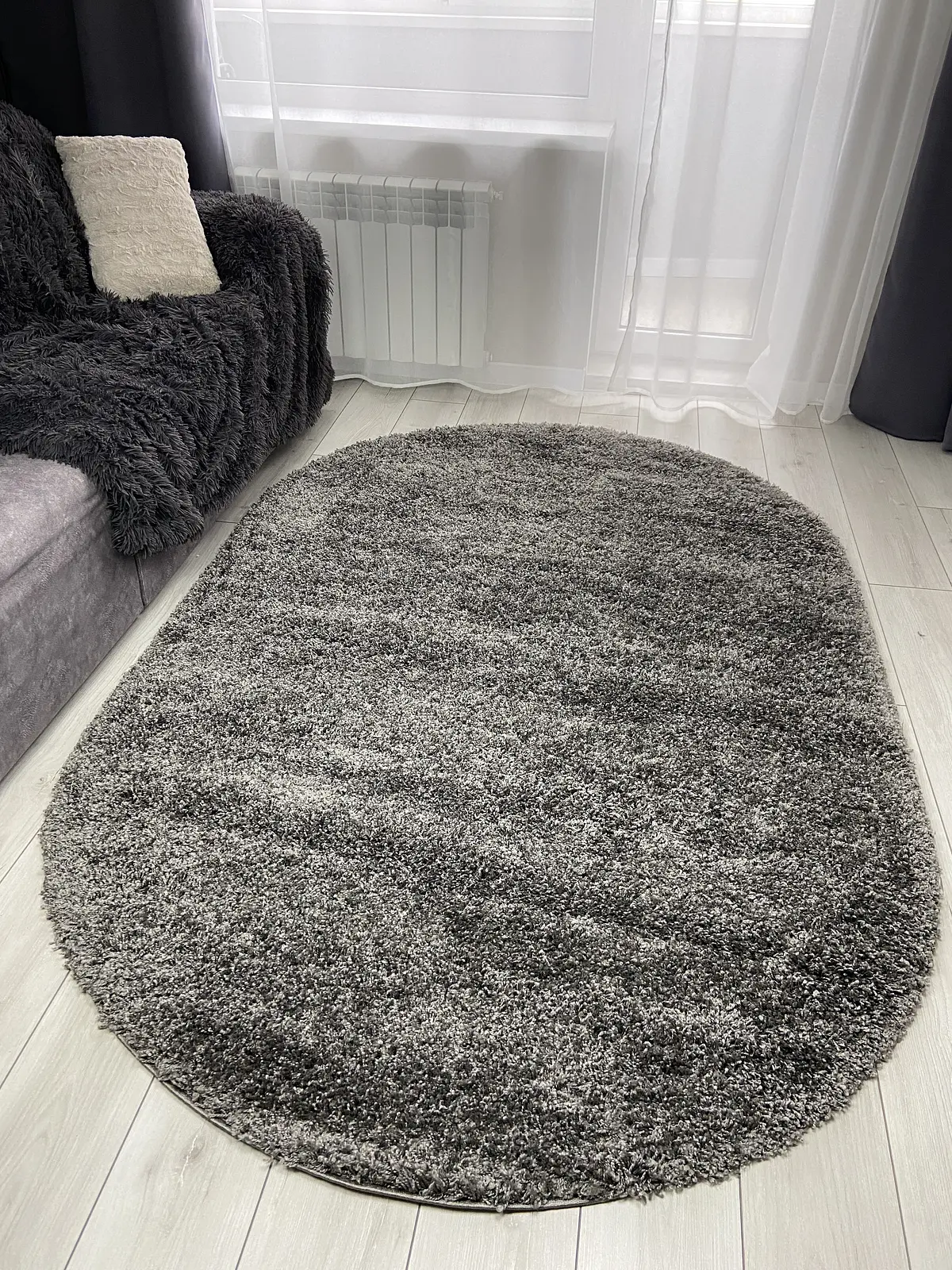 Пухнастий килим Plumis Lux Gray 6365A