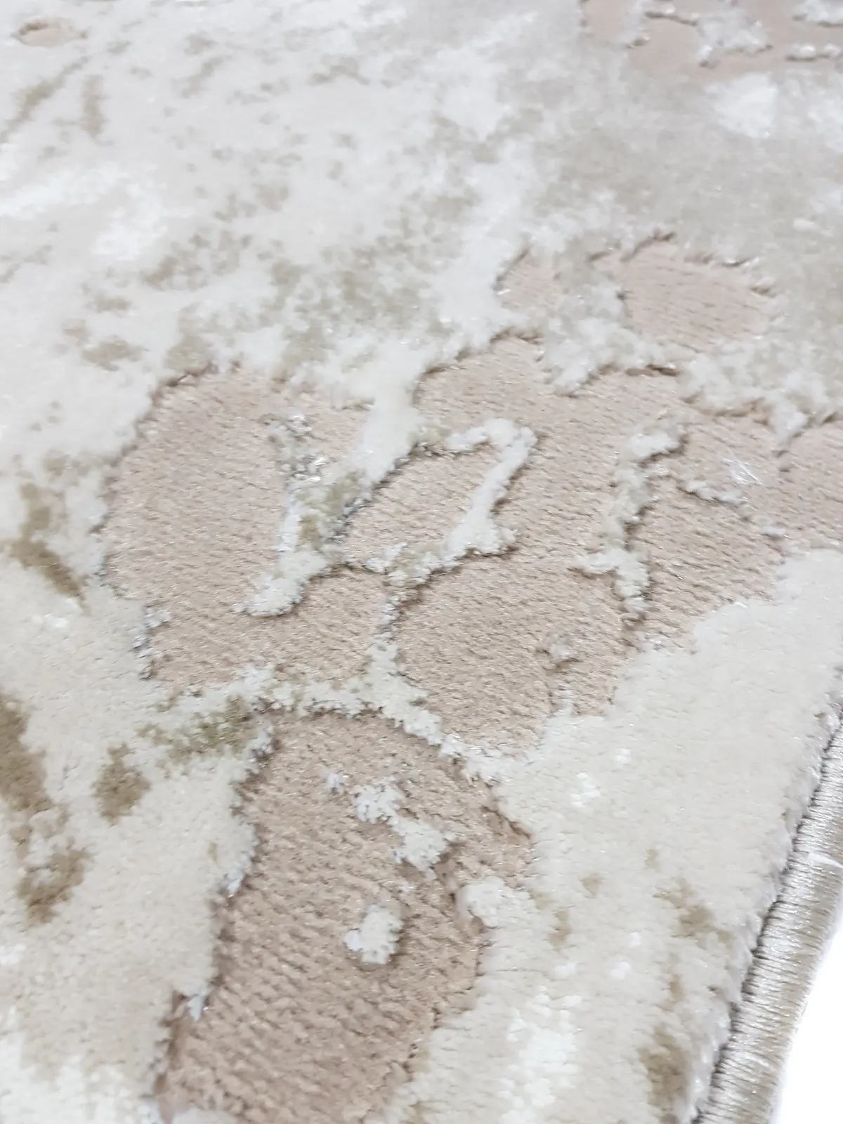 Килим з комбінованим ворсом и термоусадкой Glacia beige 03583B