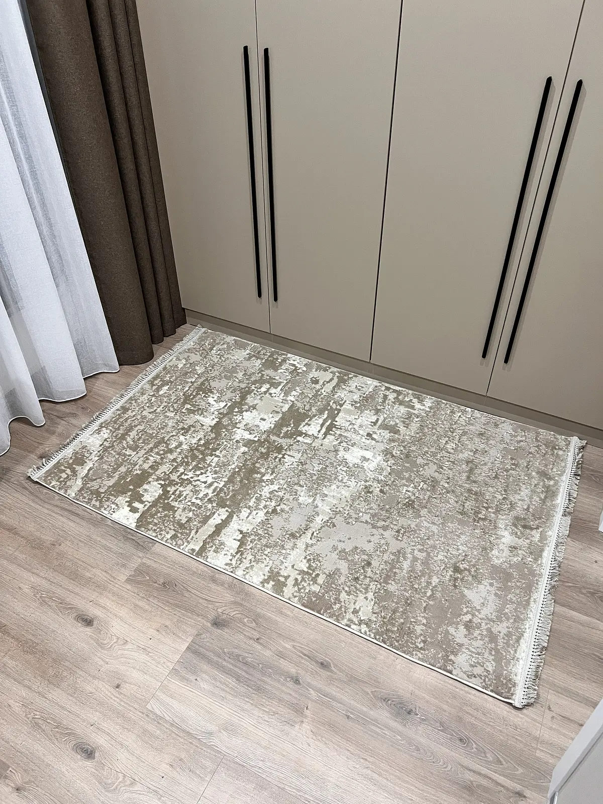 Килим з комбінованим ворсом и термоусадкой Glacia beige 03935A