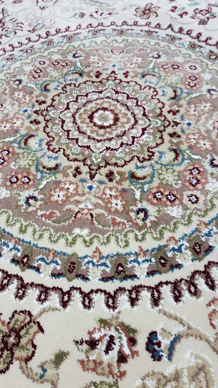 Класичний килим з іранським дизайном Persa Star Cream 3419H