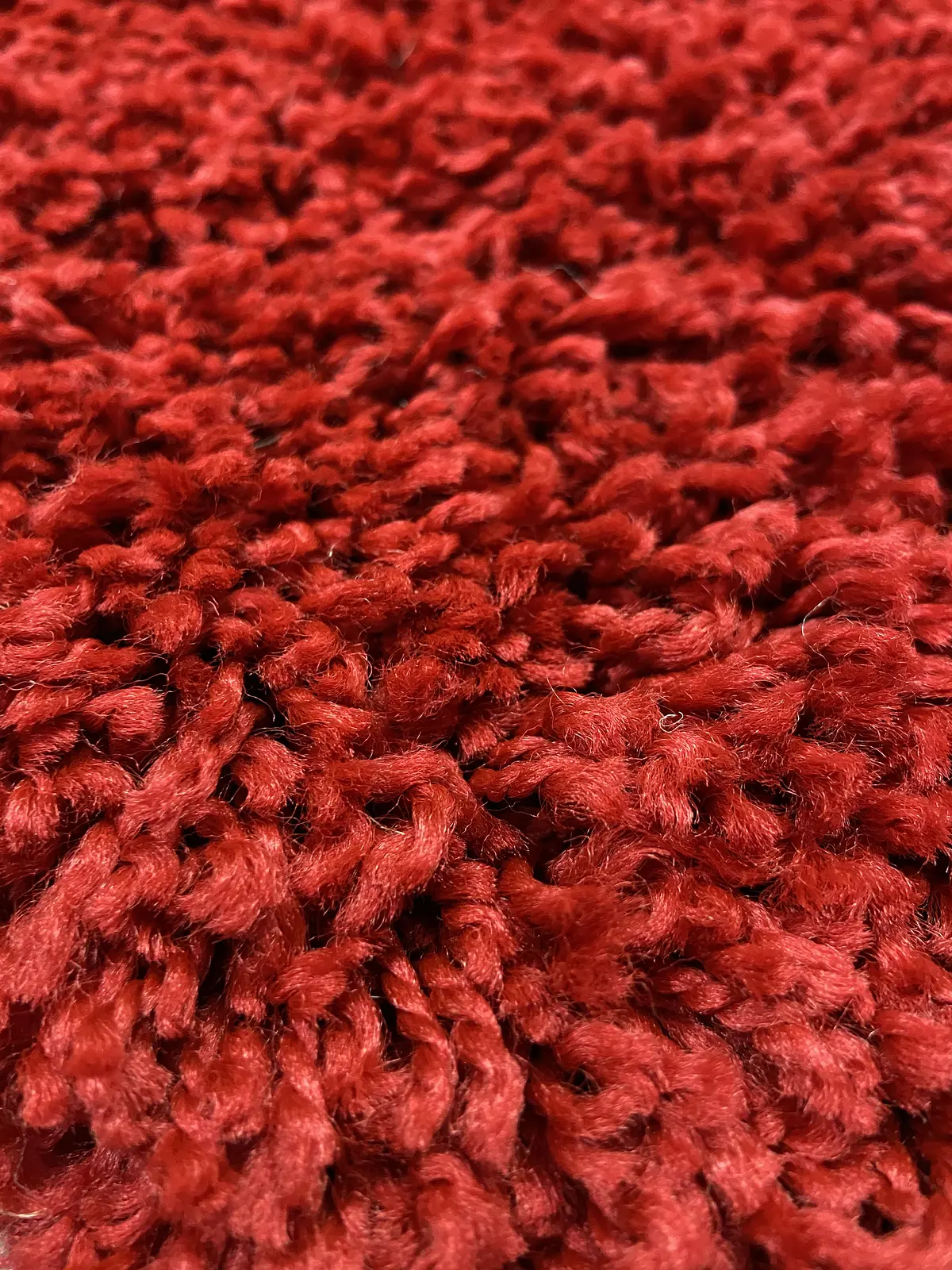Пухнастий килим Plumis Lux RED 6365A